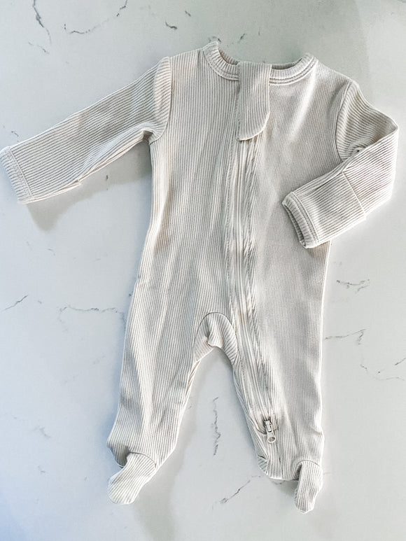 Mebie Baby Vanilla Organic Ribbed Footed Zipper one-piece